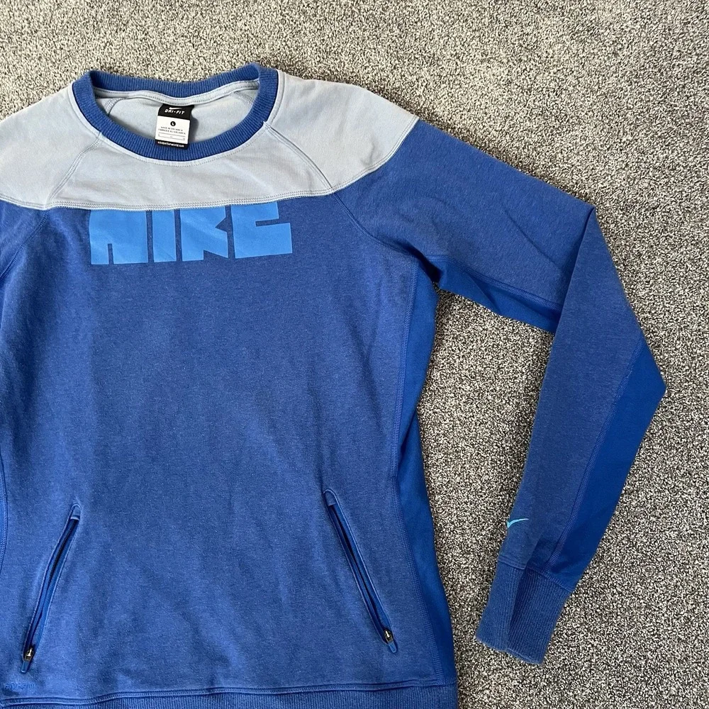 Nike Dri-FIT Sweatshirt Blue Crewneck Pullover Zipper Pockets Womens L